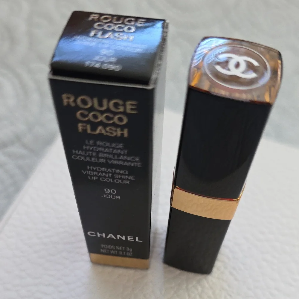NEW~ CHANEL Rouge Coco Flash Lipstick - 90 Jour